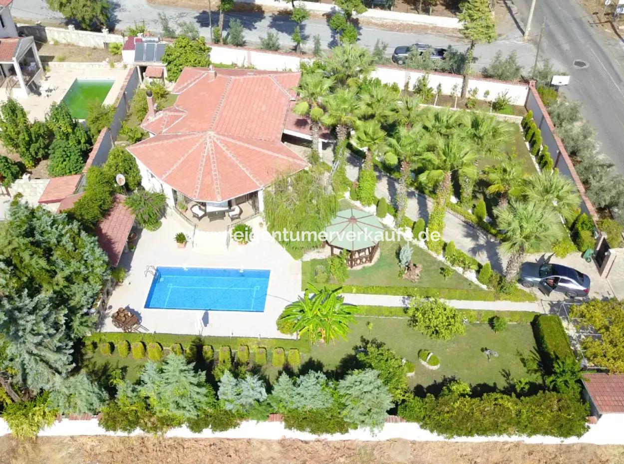 Luxusvilla Mit Pool In 1458 M² Grundstück Zum Verkauf In Köyceğiz , Muğla, Türkei