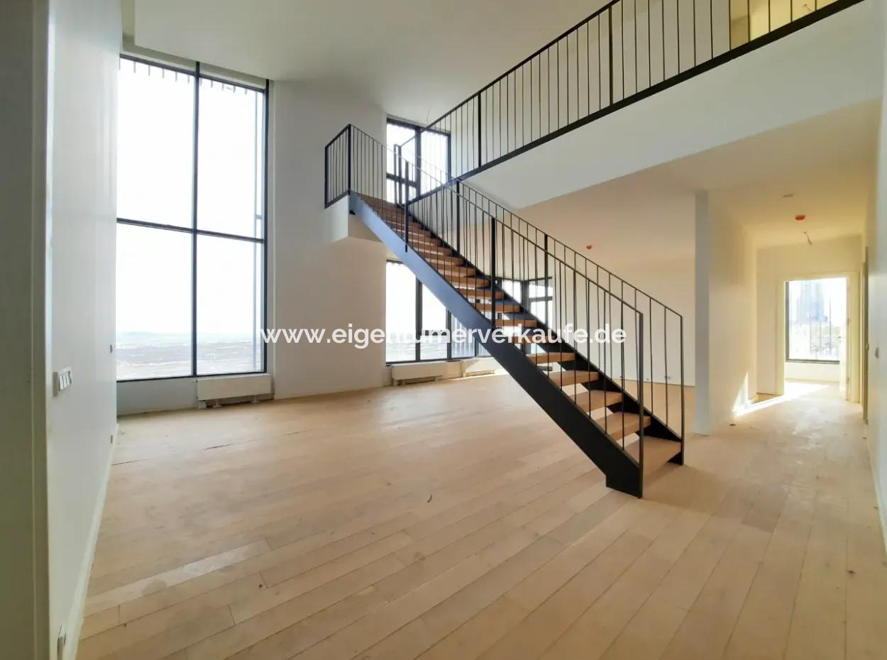 5,5+1  Maisonette-Wohnung Im 2. Stock Mit Blick Auf Die Landschaft Zum Verkauf Im İncek Loft-Komplex