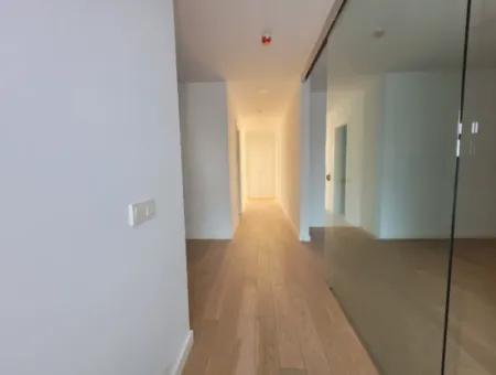 2,5+1 Mieterlose Wohnung Mit Blick Auf Die Landschaft Zum Verkauf Im İncek Loft-Komplex