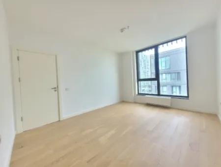 5,5+1  Maisonette-Wohnung Im 5. Stock Mit Blick Auf Die Landschaft Zum Verkauf Im İncek Loft-Komplex