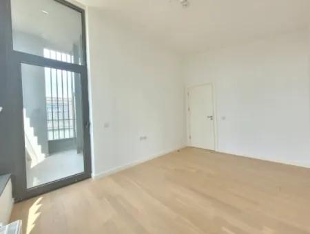 5,5+1  Maisonette-Wohnung Im 5. Stock Mit Blick Auf Die Landschaft Zum Verkauf Im İncek Loft-Komplex