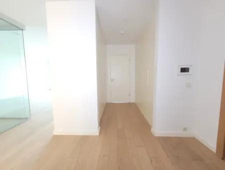 2,5+1 Mieterlose Wohnung Mit Blick Auf Die Landschaft Zum Verkauf Im İncek Loft-Komplex