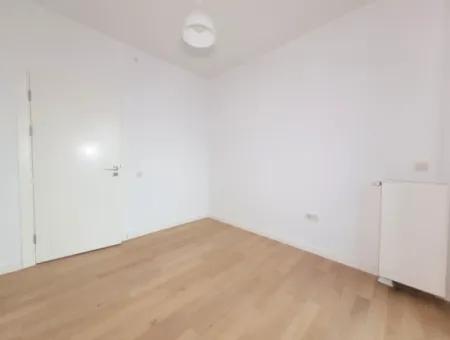 İncek Loft Zu Vermieten 2+1 85 M² 4. Stock Mogan Fassade Wohnung