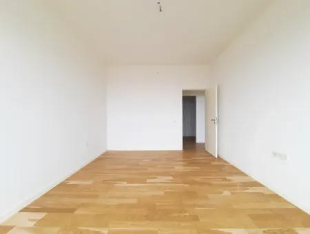 İncek Loft Zu Vermieten 3,5+1 Seeblick