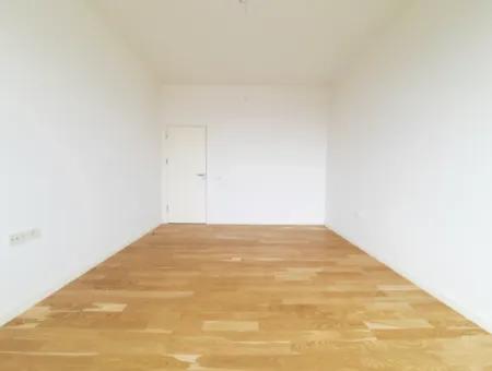 İncek Loft Zu Vermieten 3,5+1 Seeblick