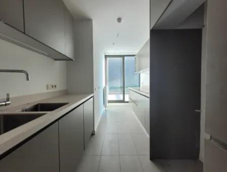 Mieterloses İncek Loft 3 1 Wohnung Im 4. Stock Mit Terrasse Zum Verkauf  In Gölbaşı / Ankara /Türkei