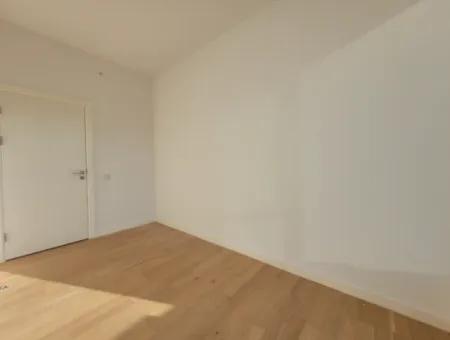 Mieterloses İncek Loft 3 1 Wohnung Im 4. Stock Mit Terrasse Zum Verkauf  In Gölbaşı / Ankara /Türkei