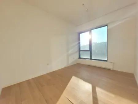 Mieterloses İncek Loft 3 1 Wohnung Im 4. Stock Mit Terrasse Zum Verkauf  In Gölbaşı / Ankara /Türkei