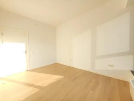 Mieterloses İncek Loft 3 1 Wohnung Im 4. Stock Mit Terrasse Zum Verkauf  In Gölbaşı / Ankara /Türkei