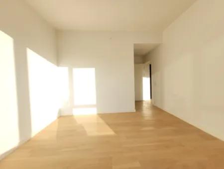 Mieterloses İncek Loft 3 1 Wohnung Im 4. Stock Mit Terrasse Zum Verkauf  In Gölbaşı / Ankara /Türkei