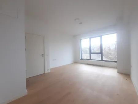 2,5+1 Mieterlose Wohnung Mit Blick Auf Die Landschaft Zum Verkauf Im İncek Loft-Komplex