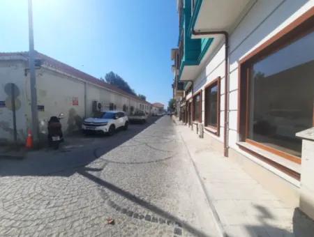 80 M² Schornsteingeschäft Zu Vermieten In Çanakkale Bazaar