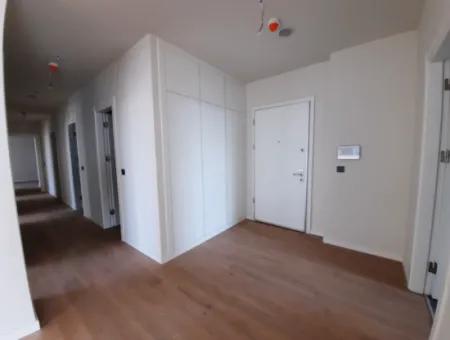 4+1 Mieterlose Wohnung Im 18. Stock Zum Verkauf Im Loft-Komplex Beytepe İncek Bulvar