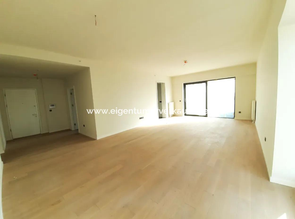 4+1 22 Th Floor Tenantless Apartment For Sale In Beytepe İncek Bulvar Loft Complex