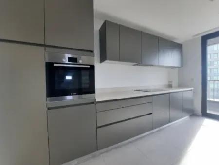 İncek Loft For Rent 3,5 +1 Lake View