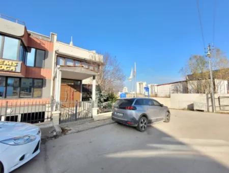 Villa Suitable For Workplace In Yaşamkent Center