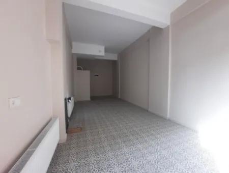 40 M² Chimney Shop For Rent In Çanakkale Bazaar