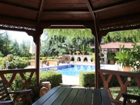 Luxury Villa With Pool In 1458 M² Land For Sale In Köyceğiz