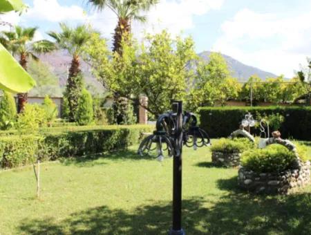 Luxury Villa With Pool In 1458 M² Land For Sale In Köyceğiz