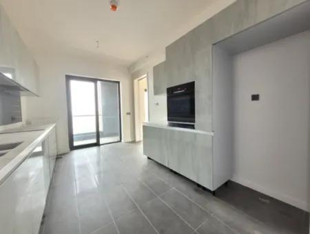 4+1 6Th Floor Tenantless Apartment For Sale In Beytepe İncek Bulvar Loft Complex