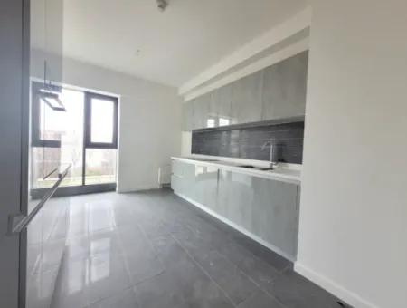 110 M2 2+1 6St Floor Tenantless Apartment For Sale In Beytepe İncek Bulvar Loft Complex