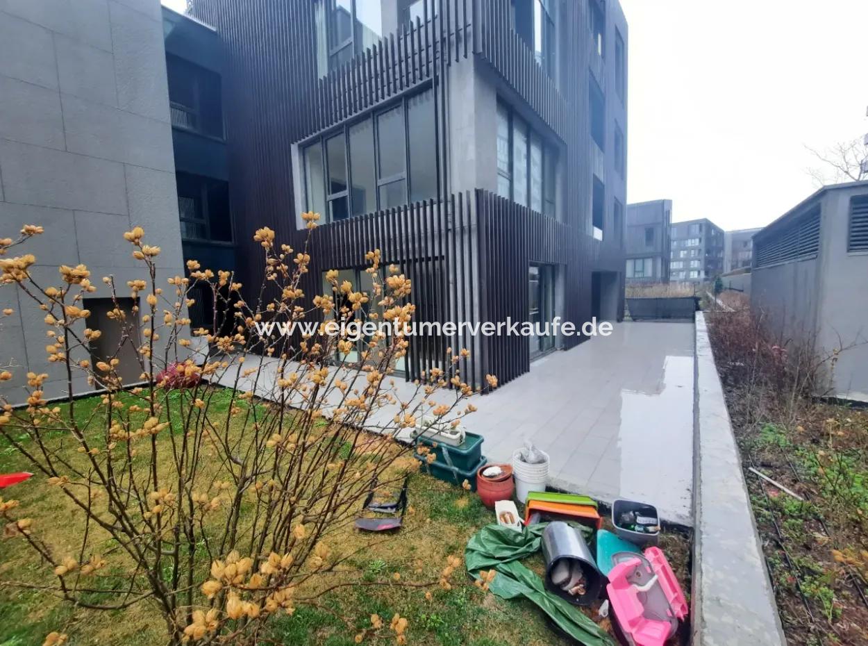 İncek Loft Satılık Teraslı  3,5+1 Peyzaj Manzaralı Kiracısız Daire