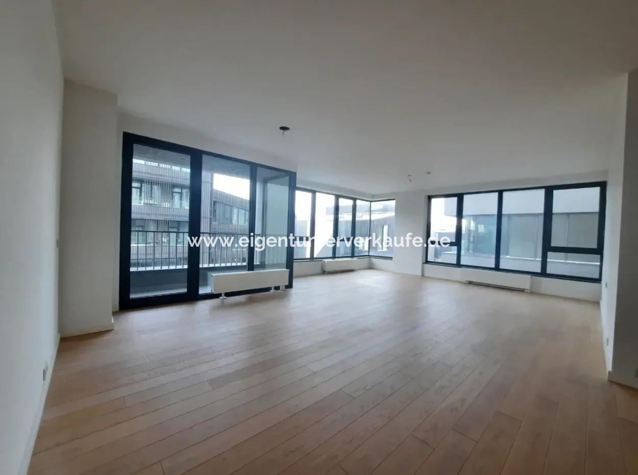 İncek Loft Satılık  5+1  Peyzaj Manzaralı  188 M² Daire