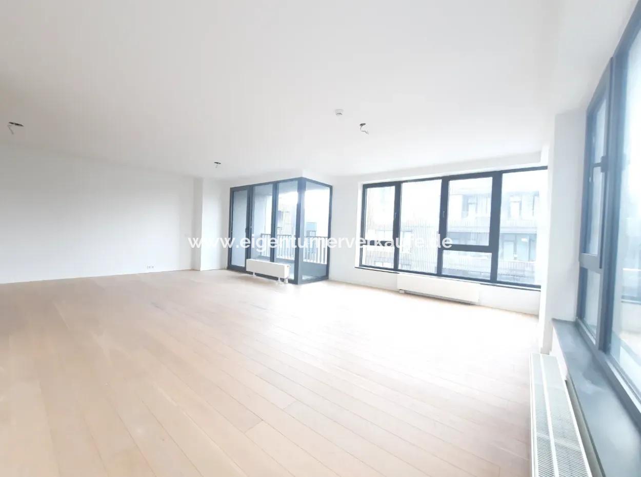 İncek Loft Satılık 5+1 Peyzaj Manzaralı 2.Kat Daire