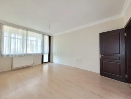 Bilkent 3 Ufuk Sitesi Yanında Caner Sitesinde Kiralık Lüks 6+2 Villa