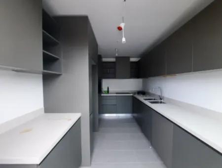 İncek Loft Satılık 3+1 Bahçe Dubleksi Şehir Manzaralı Daire