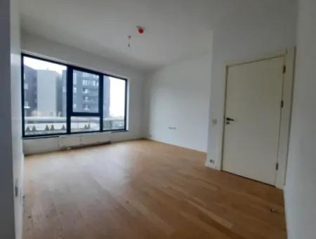 İncek Loft Satılık 3+1 Bahçe Dubleksi Şehir Manzaralı Daire