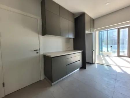 İncek Loft Satılık  5.5+1 Dubleks  Peyzaj Manzaralı 4.Kat Kiracısız Daire