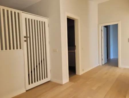 İncek Loft Satılık  5.5+1 Dubleks  Peyzaj Manzaralı 4.Kat Kiracısız Daire