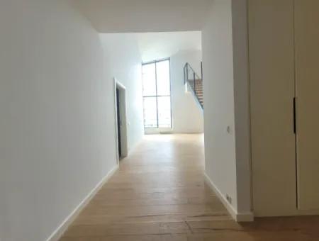 İncek Loft Satılık  5,5+1 Dubleks Peysaj Manzaralı 5.Kat Kiracısız Daire