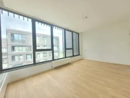 İncek Loft Satılık  5,5+1 Dubleks Peysaj Manzaralı 5.Kat Kiracısız Daire