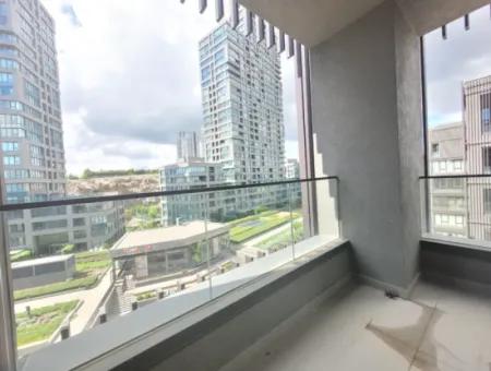 İncek Loft Satılık  5,5+1 Dubleks Peysaj Manzaralı 5.Kat Kiracısız Daire