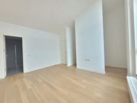 İncek Loft Satılık  5,5+1 Dubleks Peysaj Manzaralı 5.Kat Kiracısız Daire