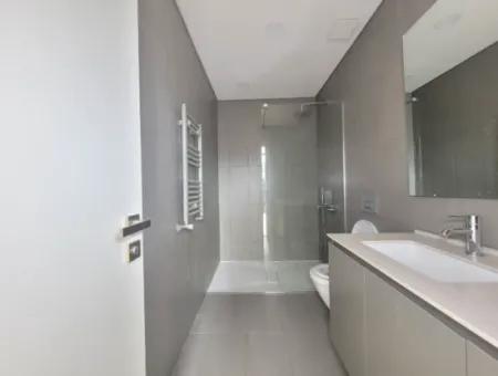 İncek Loft Satılık  5,5+1 Dubleks Peysaj Manzaralı 5.Kat Kiracısız Daire