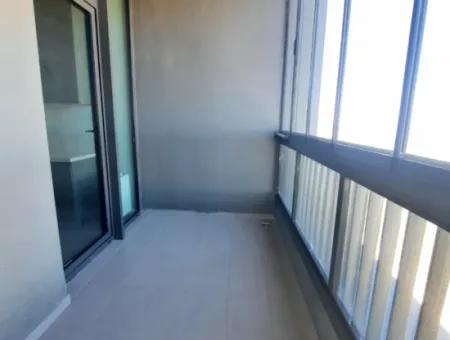 İncek Loft Satılık  4+1  Göl Manzaralı Kiracısız 20.Kat Daire