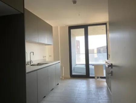 İncek Loft Satılık  Teraslı 4+1  Peyzaj Manzaralı 137 M² 4.Kat Daire