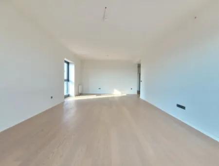 Beytepe İncek Bulvar Loft Satılık 3+1 130 M² 1.Kat Park Manzaralı Güney Cephe Daire