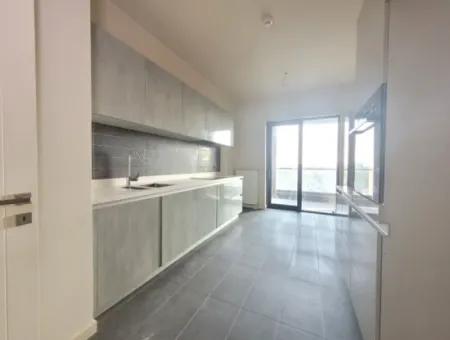 Beytepe İncek Bulvar Loft Satılık 3+1 130 M² 1.Kat Park Manzaralı Güney Cephe Daire