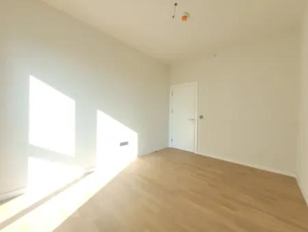 Beytepe İncek Bulvar Loft Satılık 3+1 130 M² 1.Kat Park Manzaralı Güney Cephe Daire