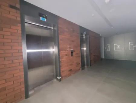 Beytepe İncek Bulvar Loft Satılık 3+1 130 M² 1.Kat Park Manzaralı Güney Cephe Daire