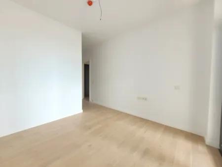 İncek Loft Satılık 5,5+1 Dubleks Peysaj Manzaralı Kiracısız Daire