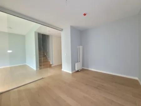 İncek Loft Satılık 3+1 Bahçe Dubleksi Peysaj Manzaralı Daire