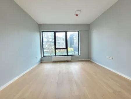 İncek Loft Satılık 3+1 Bahçe Dubleksi Peysaj Manzaralı Daire