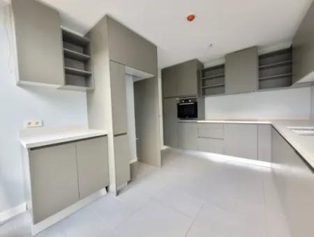 İncek Loft Satılık 3+1 Bahçe Dubleksi Peysaj Manzaralı Daire