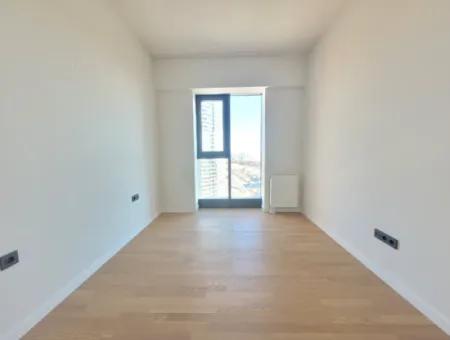 Kiracısız Krediye Uygun Beytepe İncek Bulvar Loft Satılık 3+1 110 M² 19.Kat Bulvar Ve Göl Manzaralı