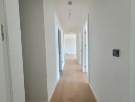 Kiracısız Krediye Uygun Beytepe İncek Bulvar Loft Satılık 3+1 110 M² 19.Kat Bulvar Ve Göl Manzaralı